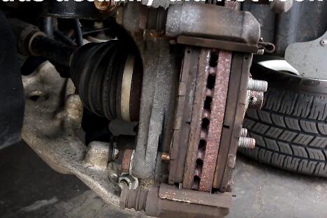 How to Change the Brake Pads And Rotors (Video)