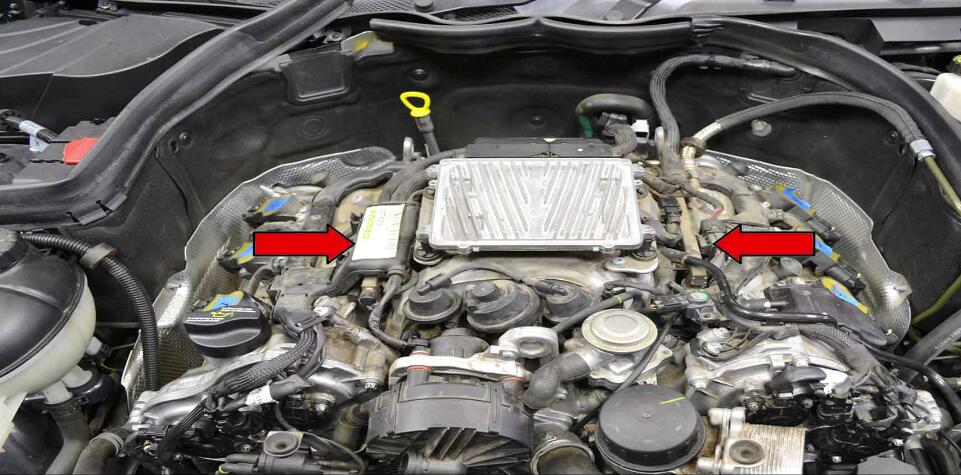 How to Replace Fuel Injector for Benz C350