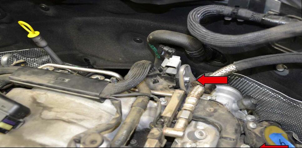 How to Replace Fuel Injector for Benz C350