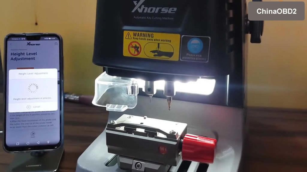 How to calibrate Xhorse Dolphin key cutting machine