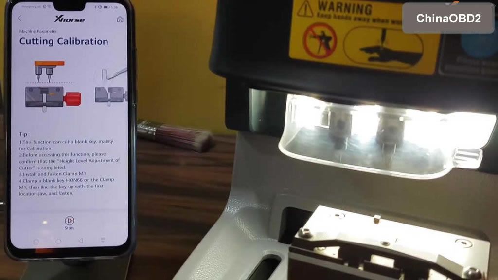 xhorse-dolphin-key-cutting-machine-calibration-tutorial-15