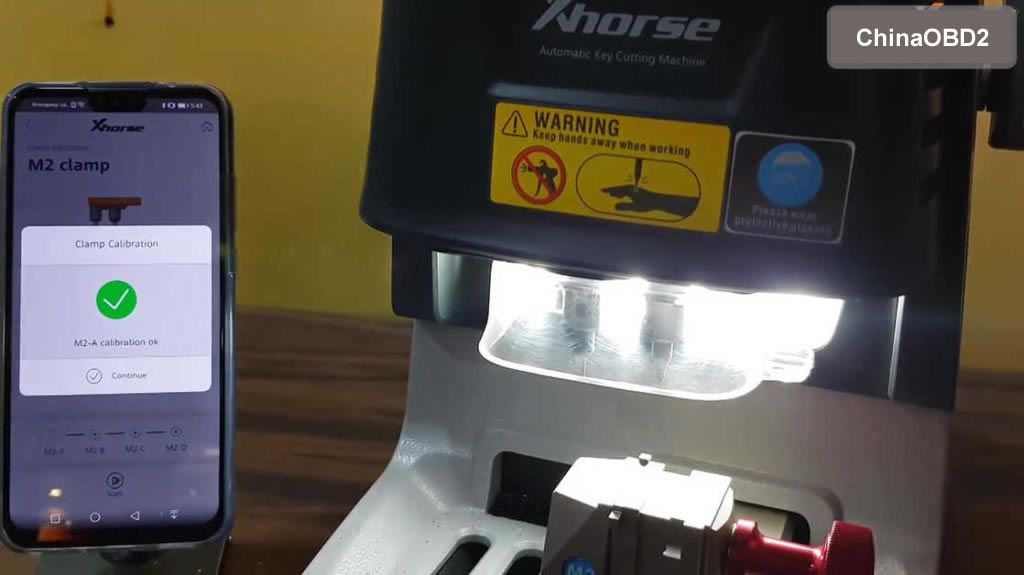 How to calibrate Xhorse Dolphin key cutting machine