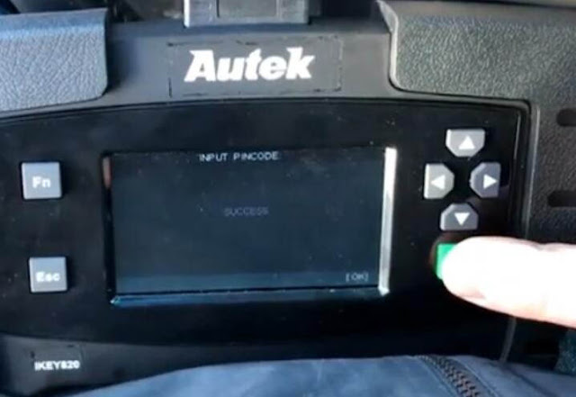 How to Use Autek iKey820 Program Keys for Dodge RAM 2009