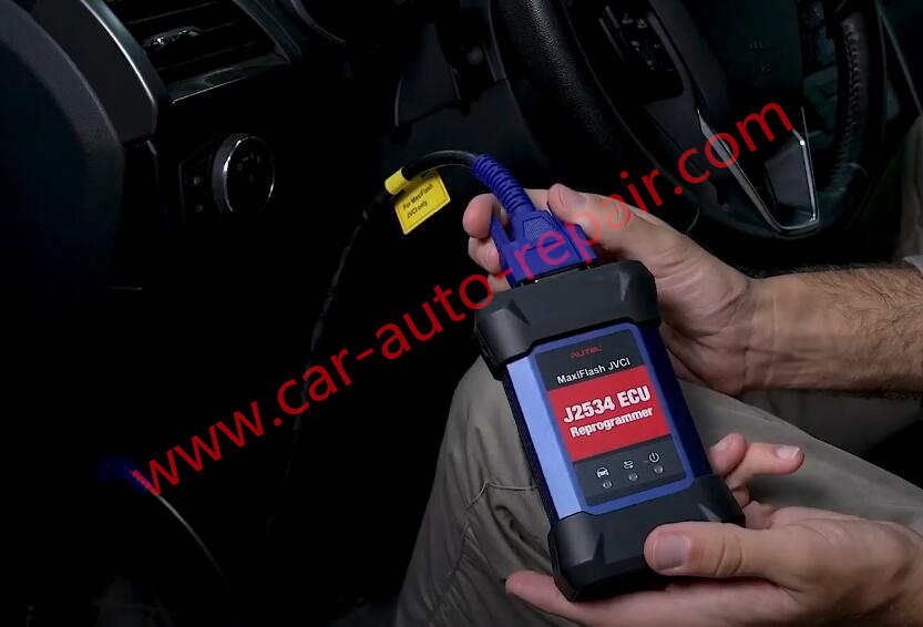 Ford Fusion 2019 All Key Lost Programming by Autel IM608 Pro (2)