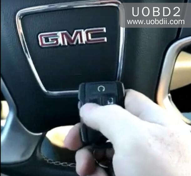 GMC Sierra 2015 Remote Key Programming by Autek iKey820