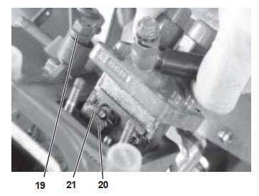 Volvo D1 D2 Marine Diesel Engine Timing Gear & Injection Pump Installation (4)