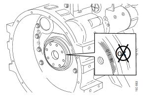 Scania C,K Series 7 Litre Engine Truck Rear Crankshaft Seal Removal Guide (2)