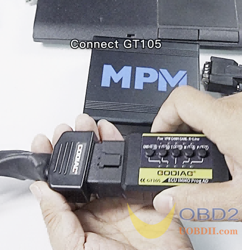 MPM Read ECU with GODIAG GT105 and OBD2 Jumper Cable