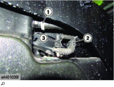 How to Remove Second Tank for CLAAS AXION 960-920 Tractor (13)