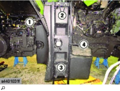 How to Remove Second Tank for CLAAS AXION 960-920 Tractor (17)