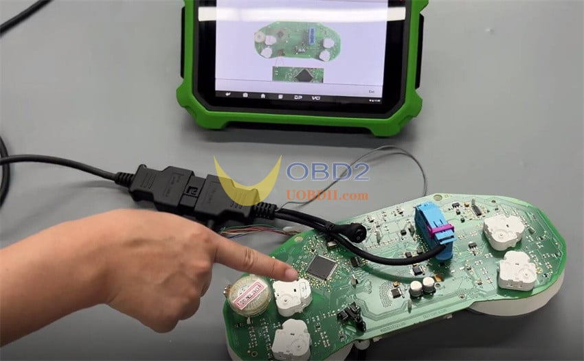 OBDSTAR VW4-AKL Cable Read IMMO data for VW IV NEC+24C32 and NEC+24C64 Dashboard