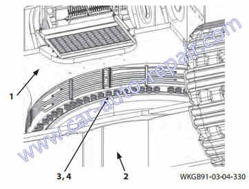 How to Remove Center Joint and Center Frame for HITACHI Hitachi EX5600-7B (5)