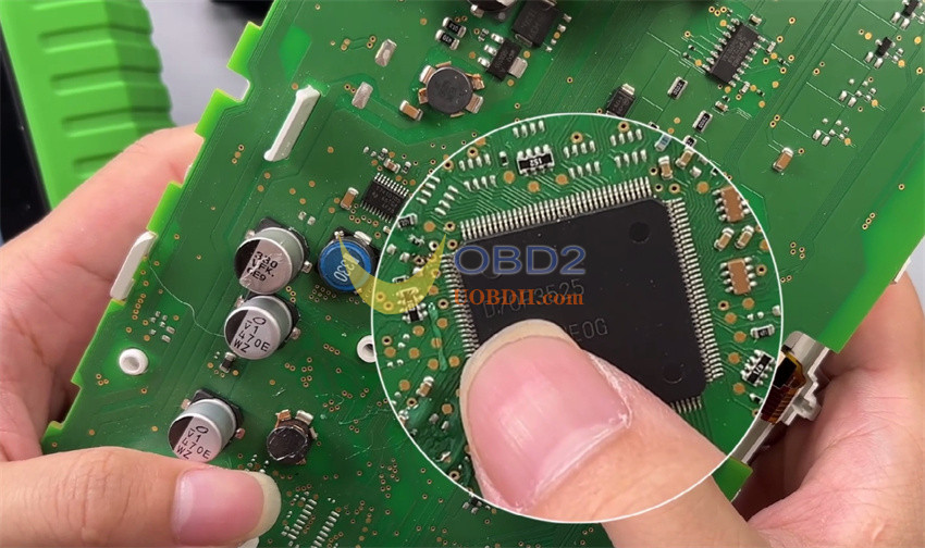 OBDSTAR X300 Classic G3 and C4-06 Adapter Read 2017 SKODA D70F3525 IMMO Data