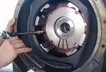 How to Remove Differential Gear for FENDT 900 Vario COMIII (12)